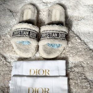 Christian Dior Dway Shearling Fur Embroidered Slides Sandals Cream 39.5